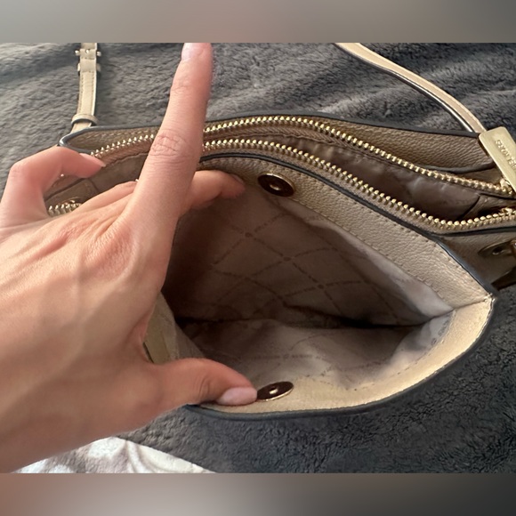 Michael Kors crossbody bag - Picture 3 of 6